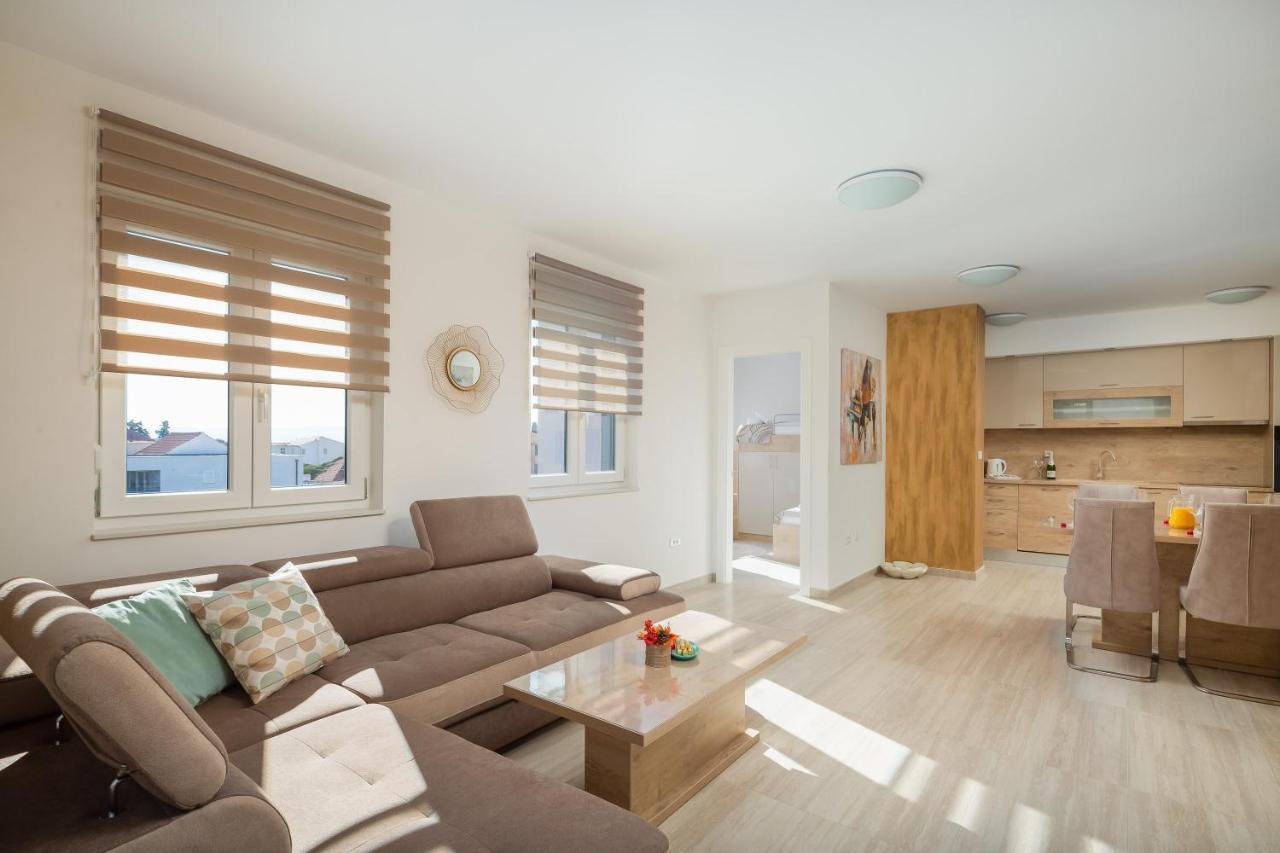 Mintos Luxury Resort Podstrana Dış mekan fotoğraf